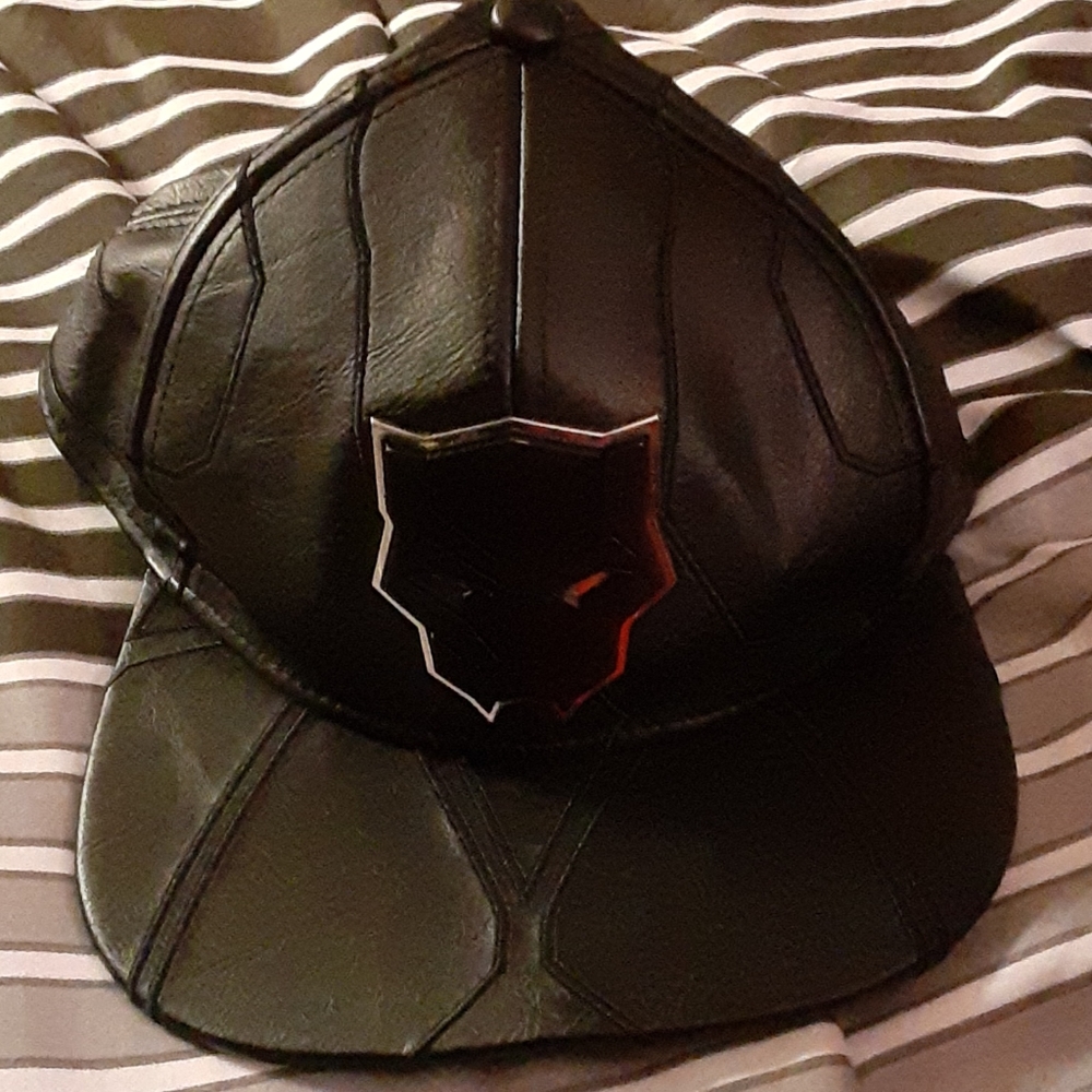 Black panther hat